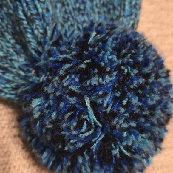 Obermeyer Albany Pom Beanie - Picture 8 of 8